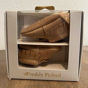 Freshly Picked Weathered Brown Moccasin Size 1 NWT